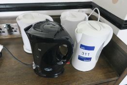 * 4 x Assorted Kettles. This lot is located in Room 206.