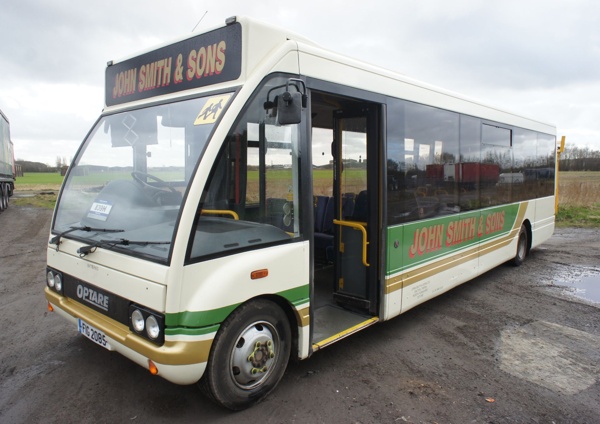 Optare Solo M920 Service Bus - Image 23 of 25