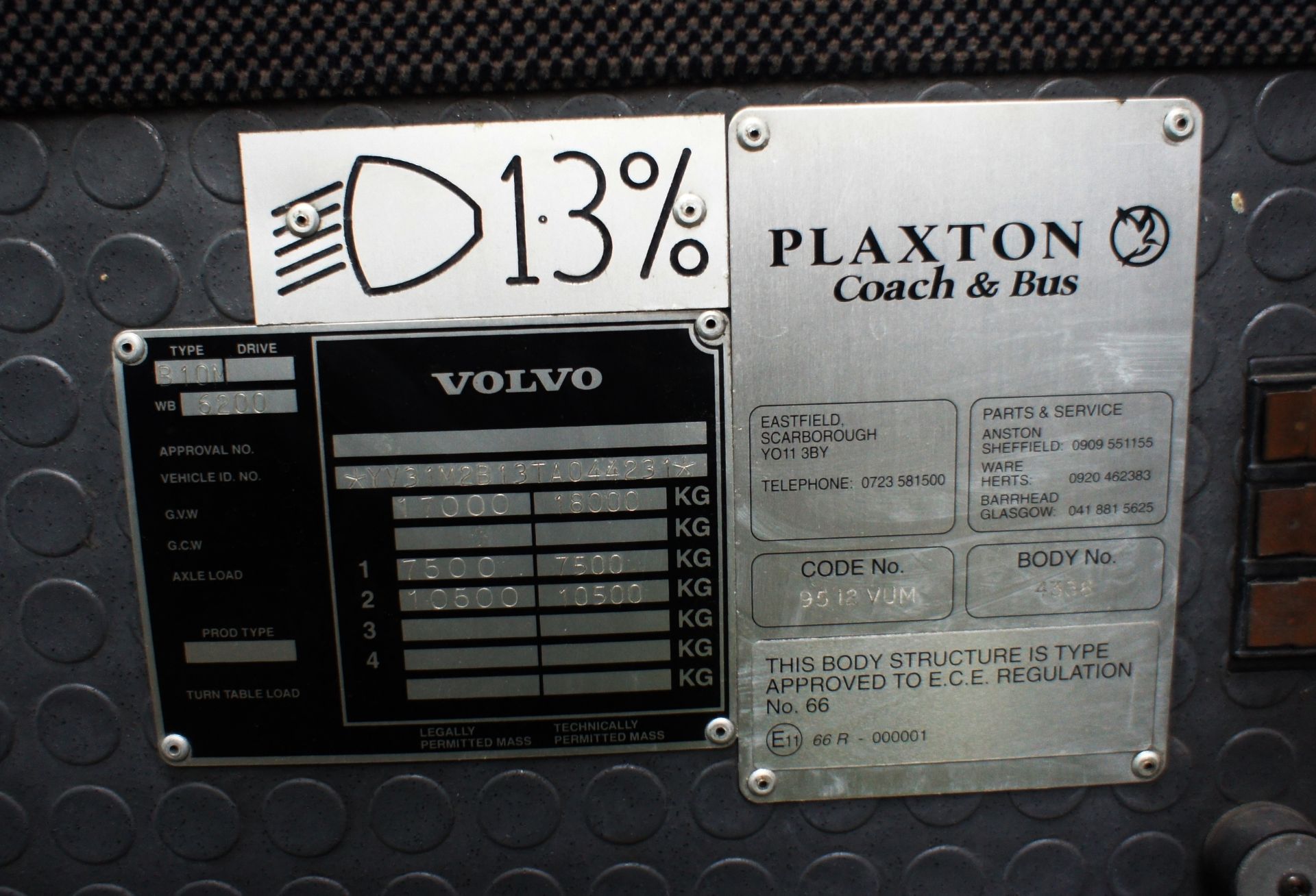 Volvo Plaxton B10M Coach - Image 19 of 20