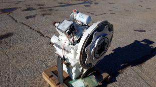 * Twin Disc MGX 5114 IU Marine Transmission A Twin Disc Type MGX 5114 IU Marine Gearbox new S/N