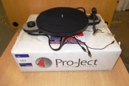 Pro-Ject Elemental DC Turntable, silver/black (on display) – RRP £165