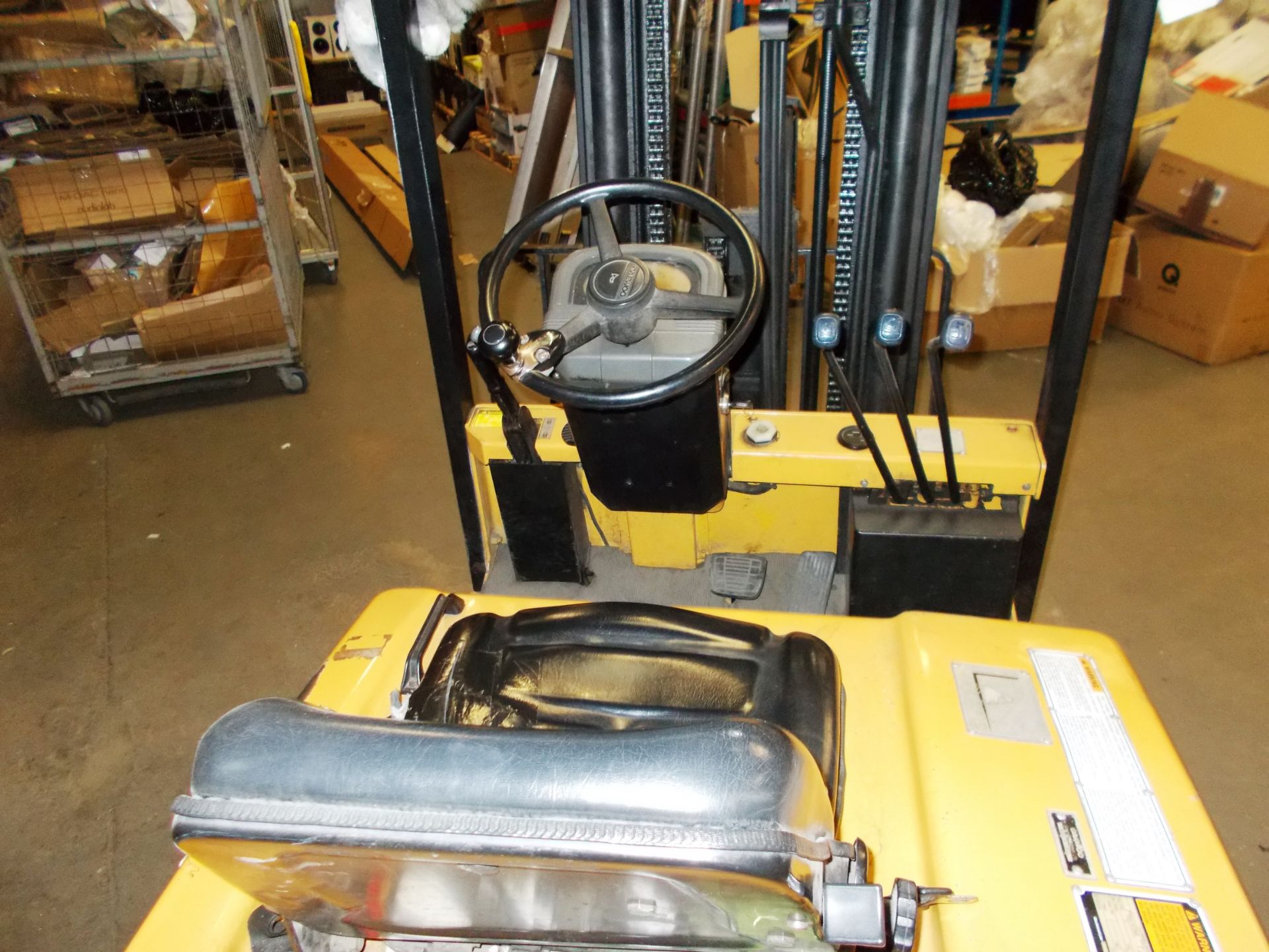 Daewoo D15T Electric Forklift Truck, capacity 1500kg, serial number 9200317 with side shift and - Image 4 of 8