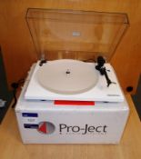 Pro-Ject Essential Turntable, white (on display) - RRP £300
