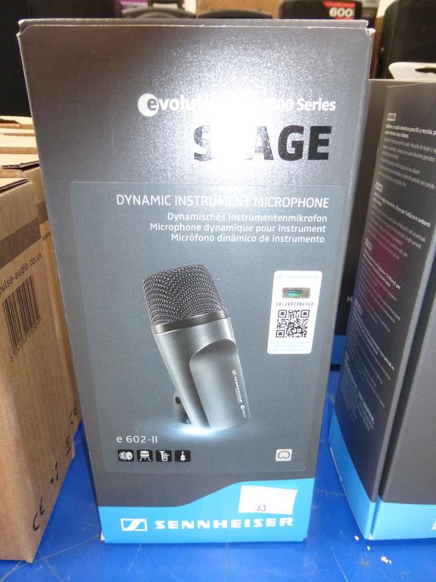 * A Sennheiser 600/800 Series Microphone (RRP £85)