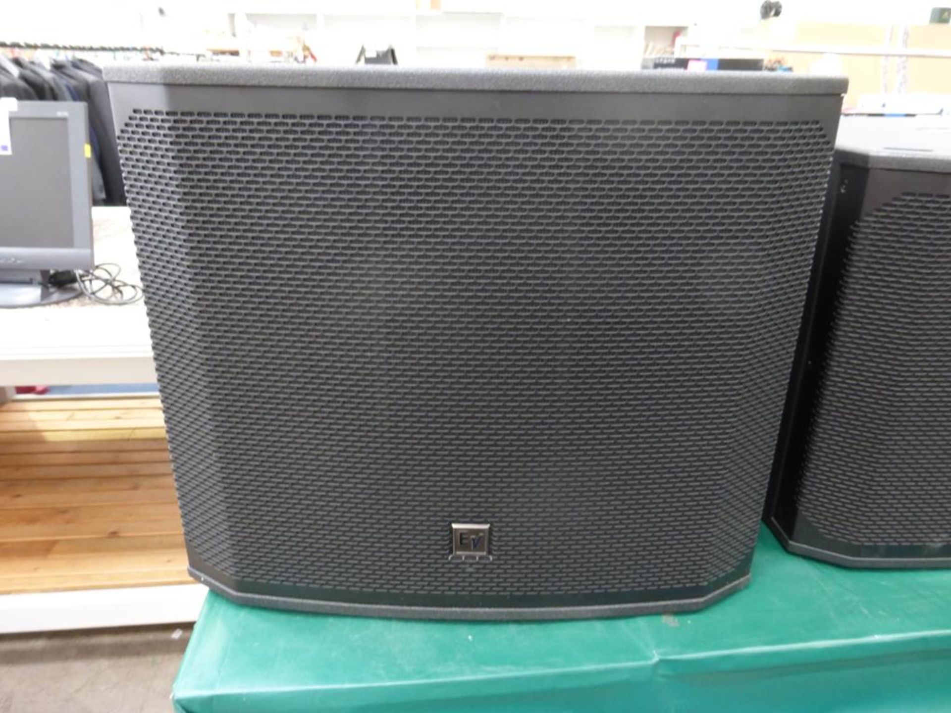 * An Electro-Voice EKX 18SP-EU-SAB Single 18'' Subwoofer powered Loudspeaker s/n