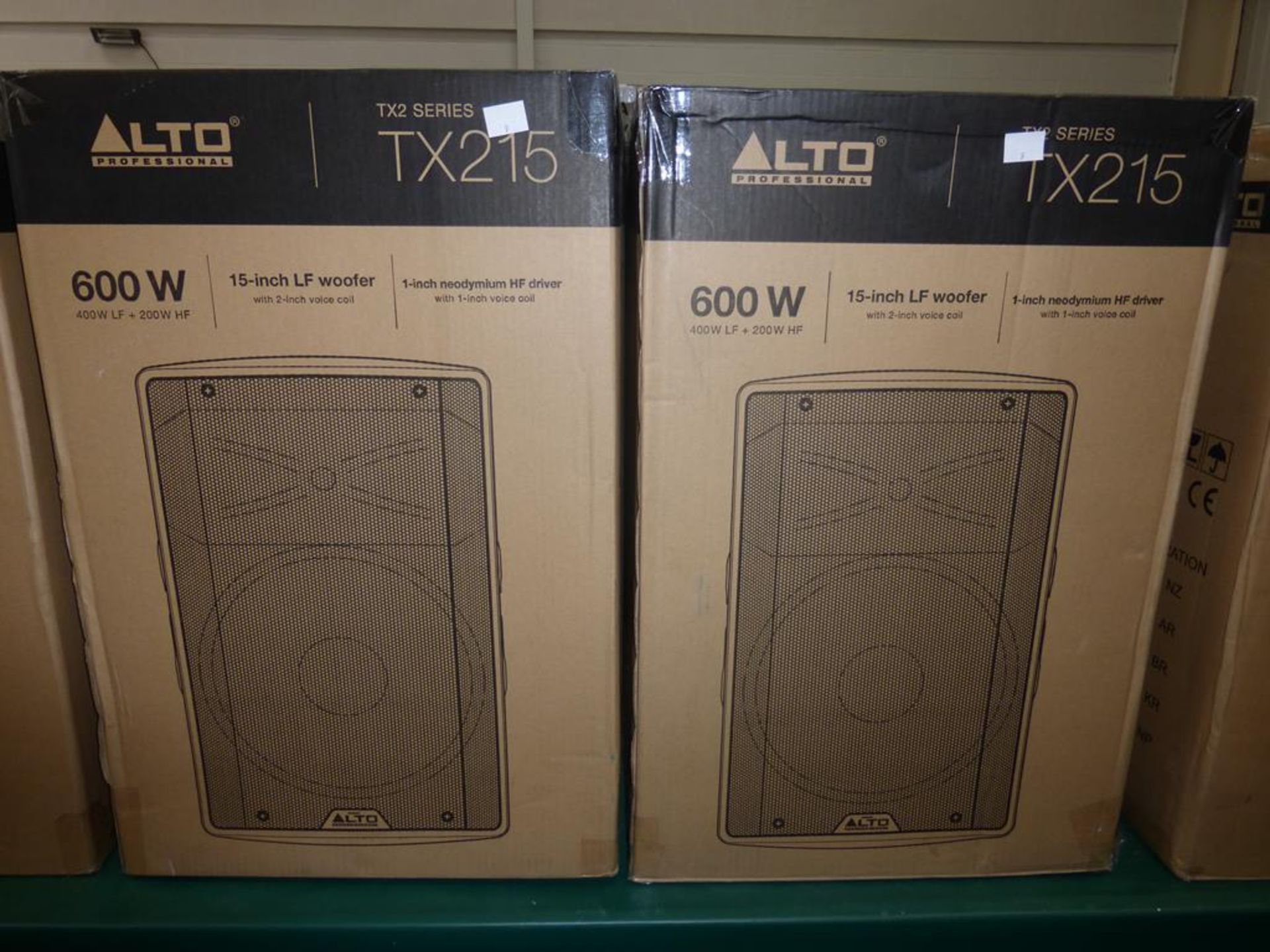 * 2 x Alto Professional TX215 600W 400W LFT 200W HF 15 inch LF Woofer with 2'' voice coil, 1''