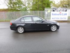 A BMW 320D ES 4 Door Saloon 1995cc Diesel, Date of First Registration 23/06/2005, comes with 2 x