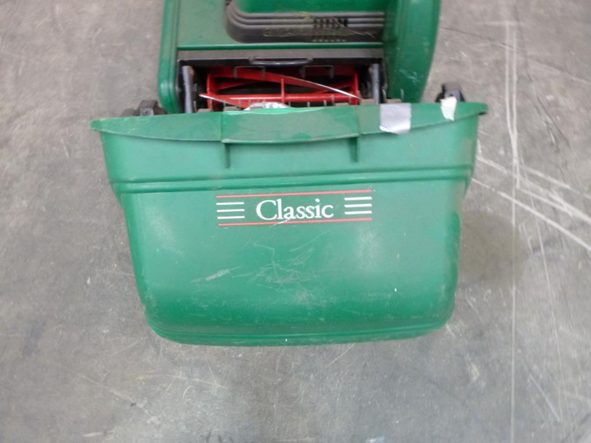 A Reconditioned Qualcast Classic 30 Electric Lawnmower with Lawnrake Cassette. Shop Price £99 - Image 2 of 3