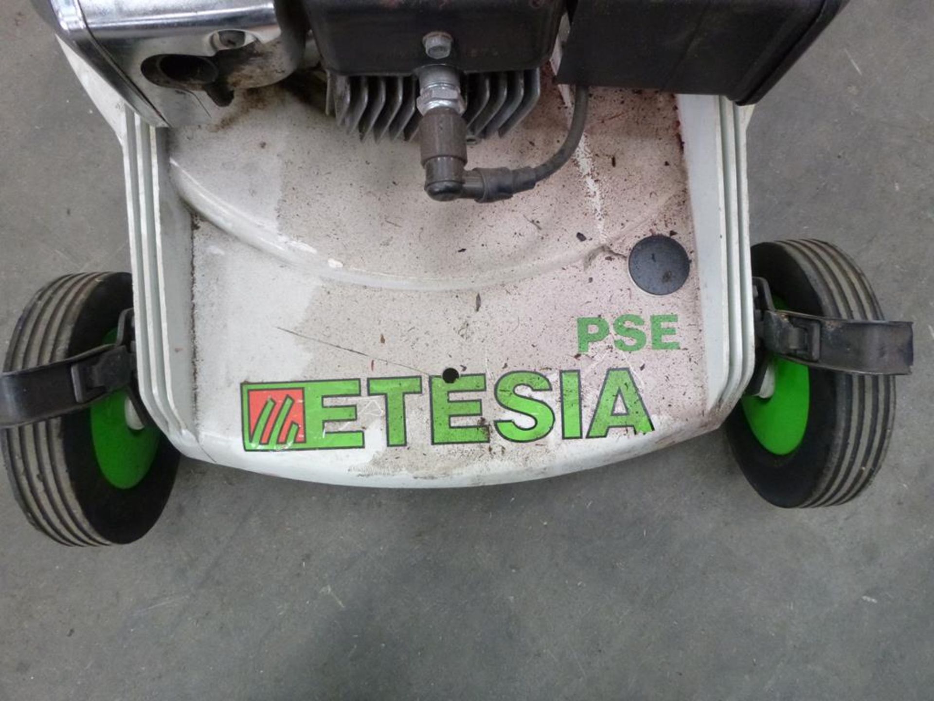 A Reconditioned Etesia Petrol Lawnmower F-67160, 18'', 2-Stroke Rotary. Shop Price £325 - Image 2 of 3