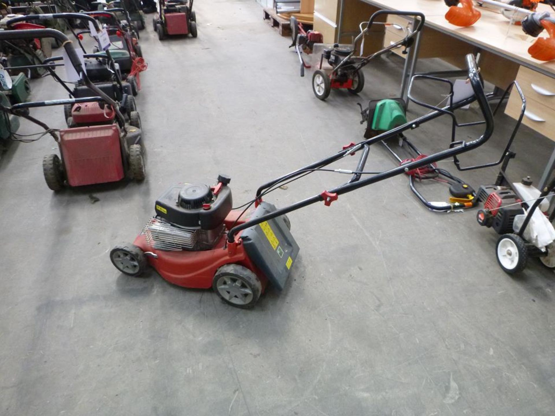 Trade In Sovereign XSZ40 Petrol Powered Lawnmower