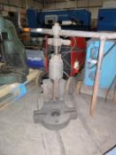 * A Norton No 3 Butterfly Press. Please note there is a £5 plus VAT Lift Out Fee on this lot.