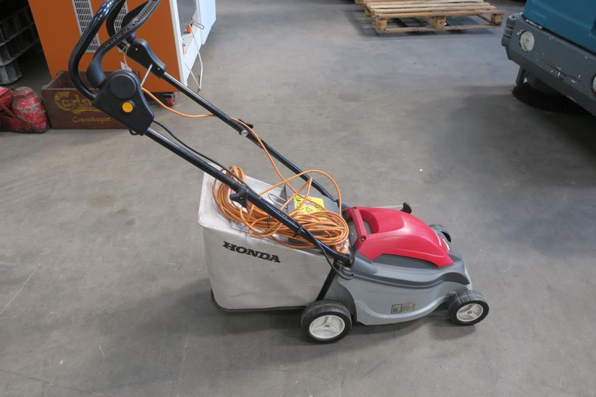 Ex Display Honda Electric Lawnmower HRE370