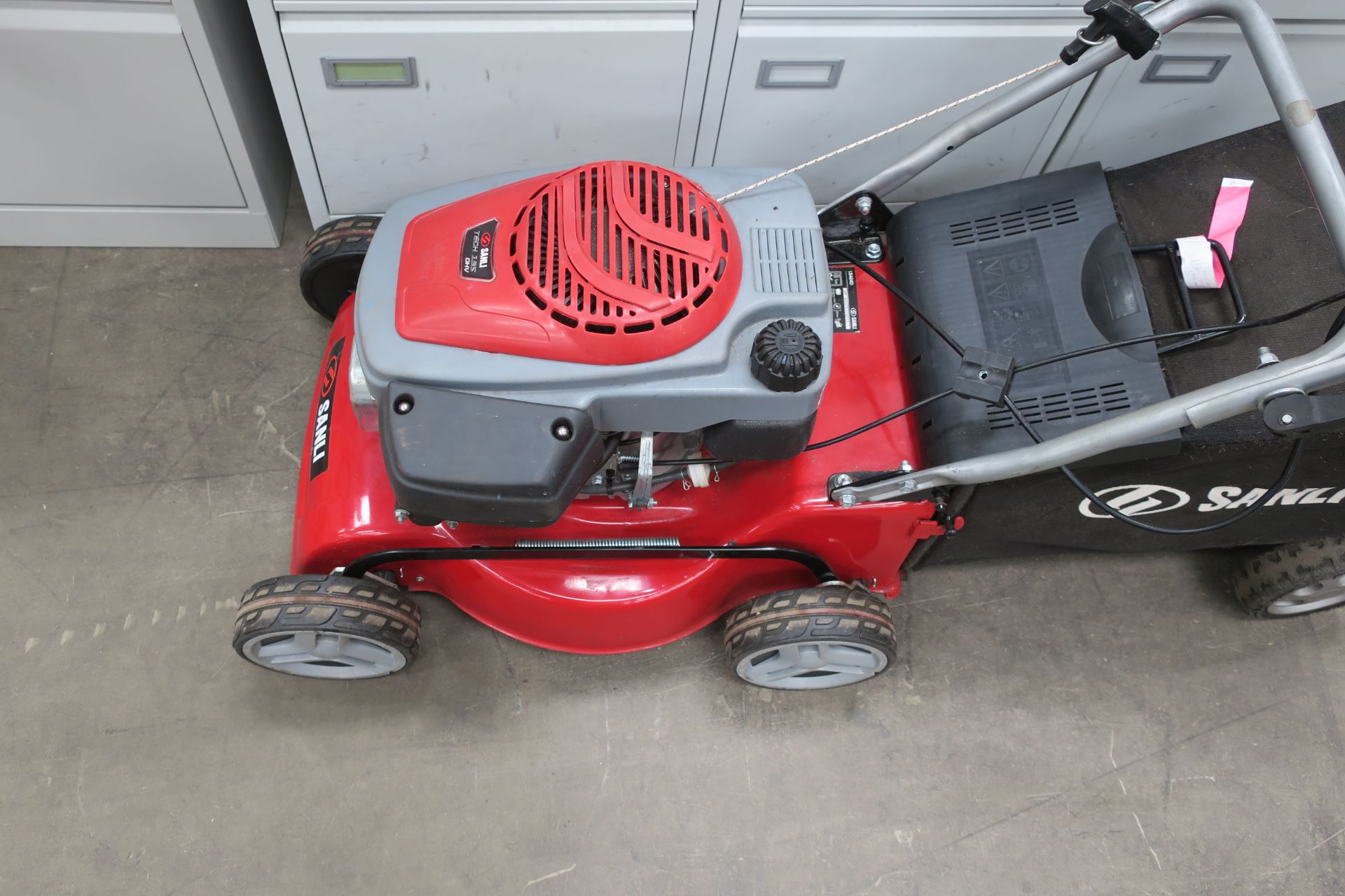 Trade In Sanli LS4240 Petrol Powered Sanli Tech 135 OHV Engine Lawnmower. RRP £170 - Image 2 of 3