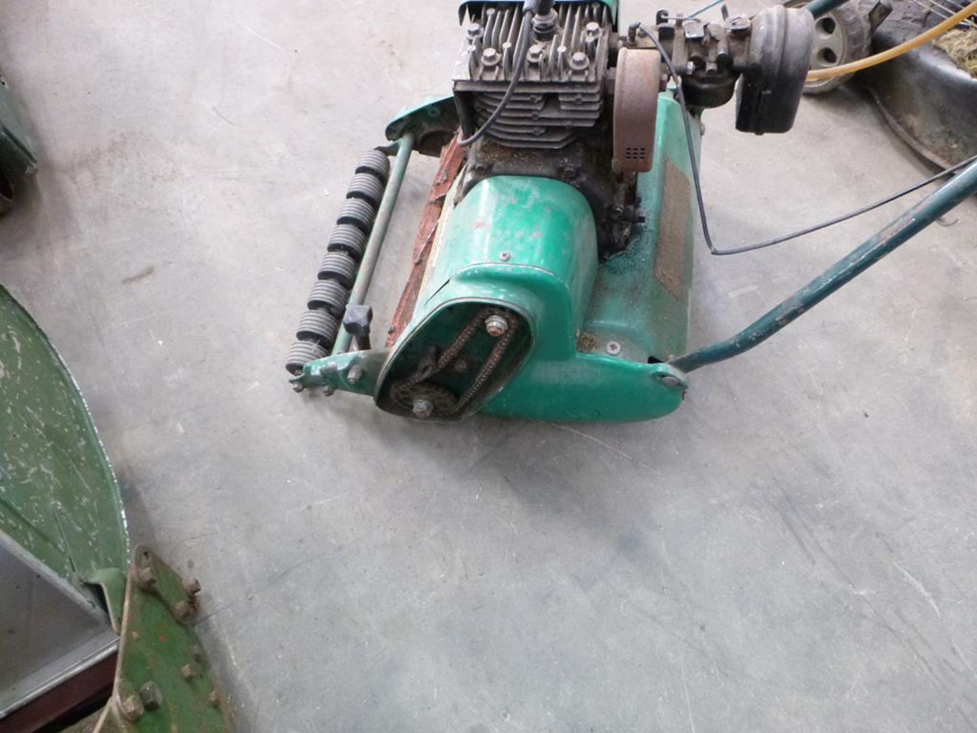 Trade In Qualcast Suffolk Punch 35S No 086240/L Petrol Powered Lawnmower - Image 2 of 4