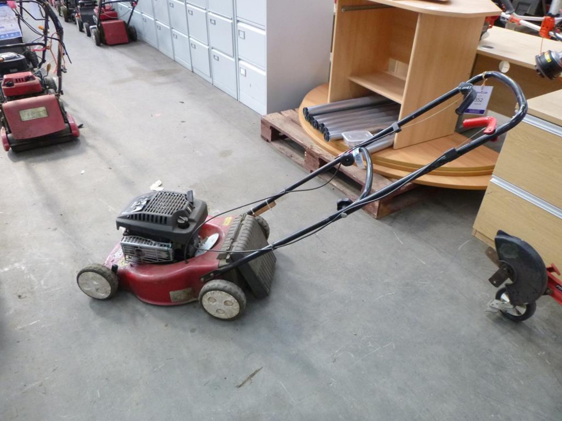 Trade In Mountfield SP470 319.344716.64 Petrol Powered Briggs & Stratton Engine Lawnmower