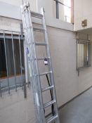 Clow aluminium triple extending ladder