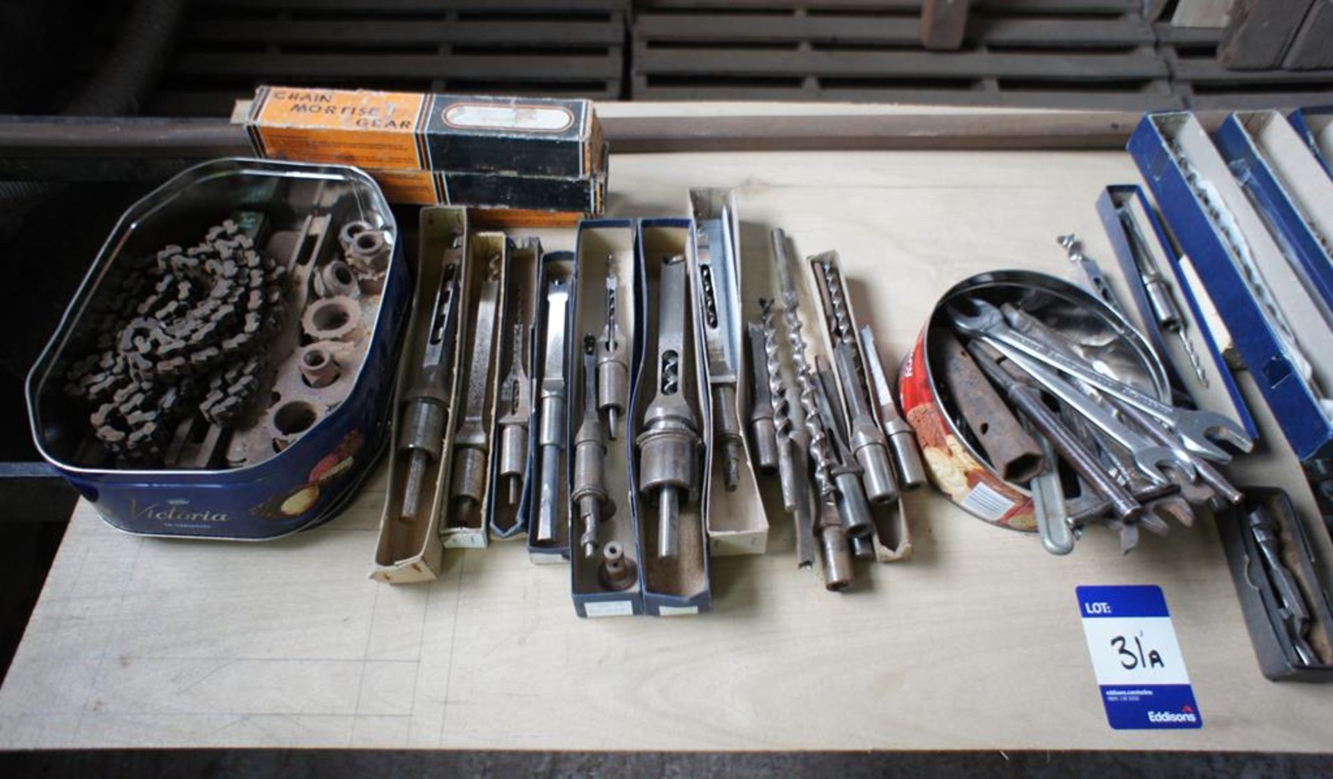 Wadkin MF Chain & Chisel Morticer, Tooling and contents of Cabinet - Image 8 of 19