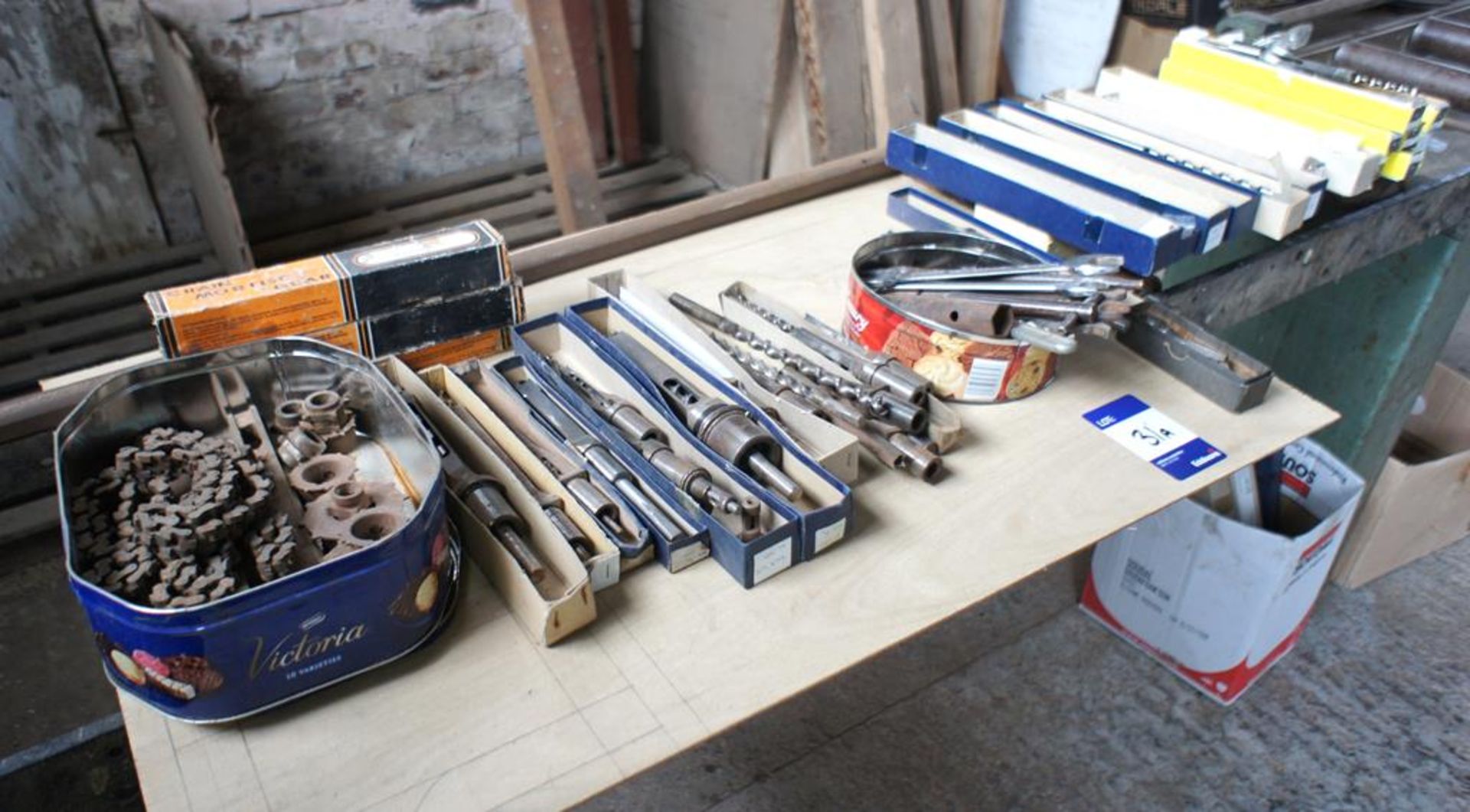 Wadkin MF Chain & Chisel Morticer, Tooling and contents of Cabinet - Image 2 of 19