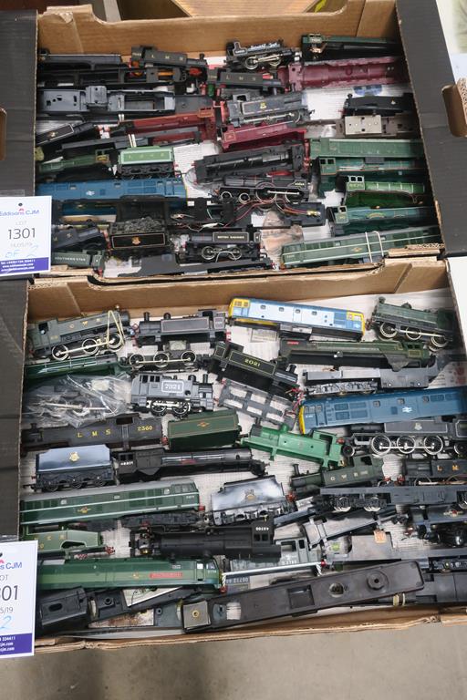 This is a Timed Online Auction on Bidspotter.co.uk, Click here to bid. Model Railway. Two boxes of