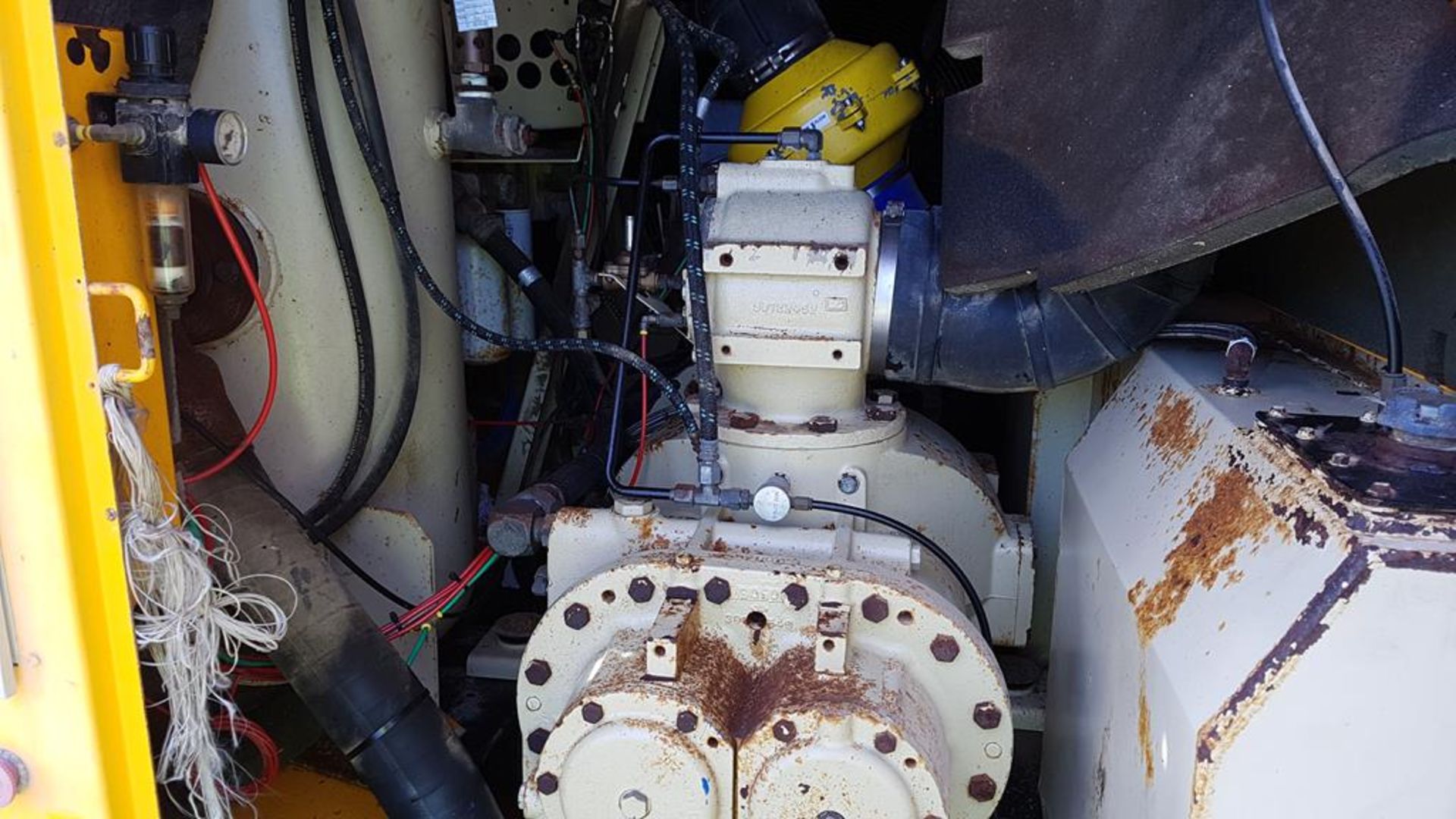 Cummins/Ingersoll Rand Offshore Zoned Silent Compressor Module - Image 2 of 8