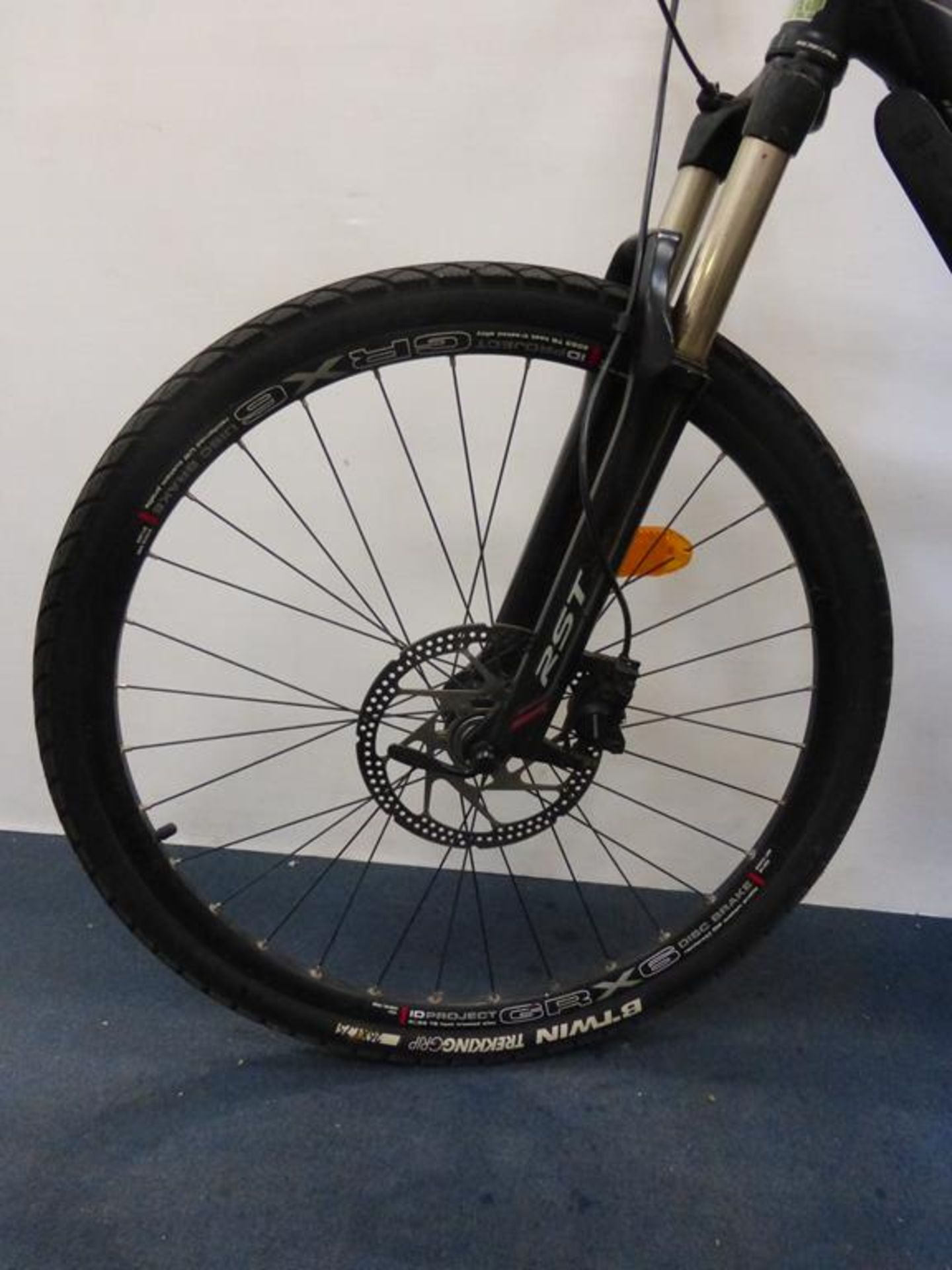 A Used Ideal Hillmaster Mountain Bicycle - Image 8 of 34