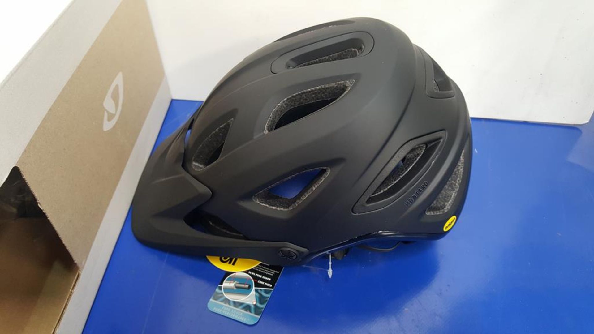 Giro Montaro Mips Adult Medium Cycling Helmet - Image 4 of 5