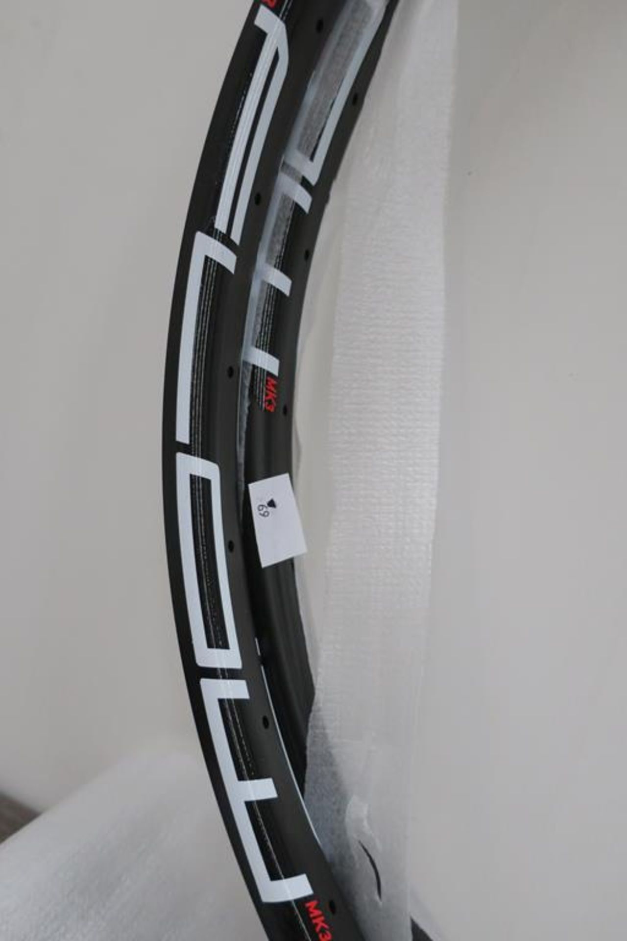A Pair of New Stans 'No Tubes' ZTR Flow MK3 Rims (29 32H) - Image 5 of 9