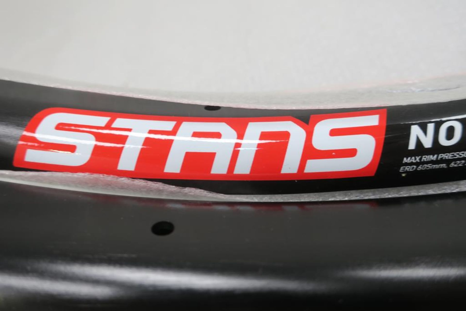 A Pair of New Stans 'No Tubes' ZTR Flow MK3 Rims (29 32H) - Image 7 of 9