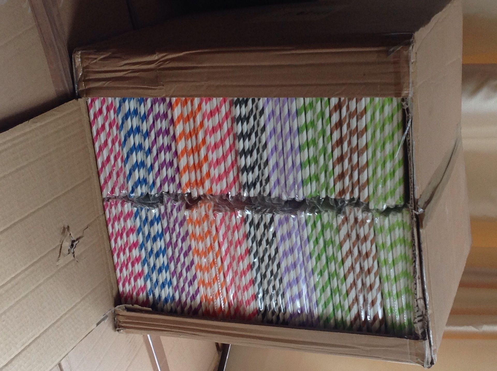 400,000 Multi Coloured Paper Straws - Image 4 of 6