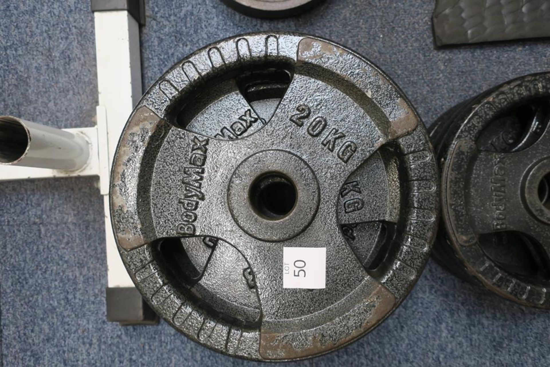 9 x Bodymax 3 Handled Steel Plates - Image 2 of 3