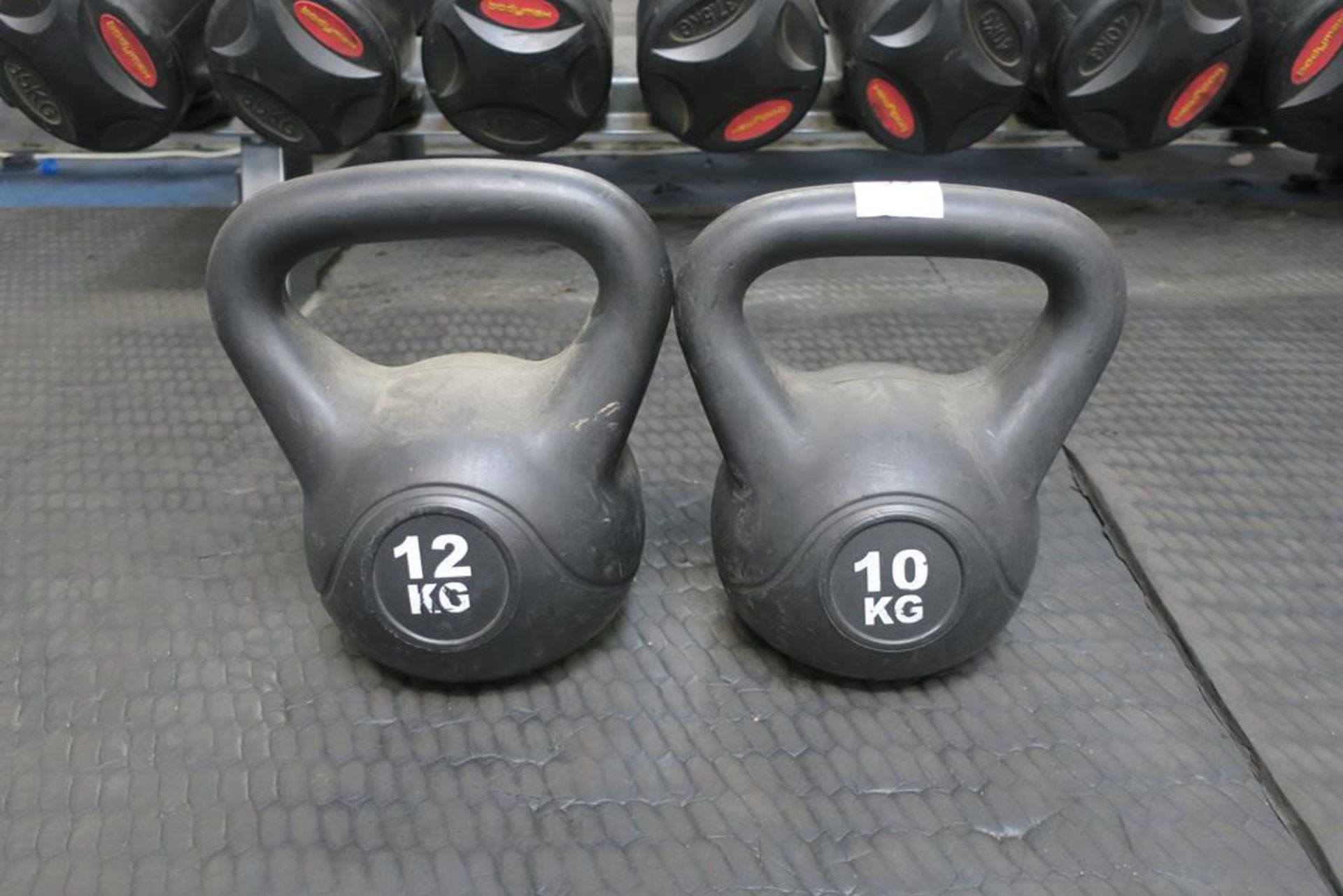 2 x Kettlebells