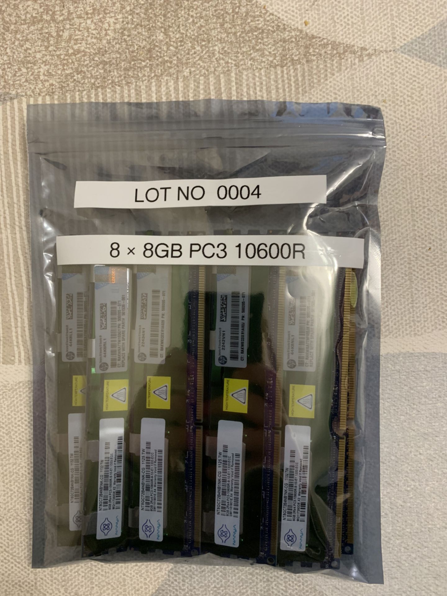 8 NANYA 8GB PC3 10600R RAM