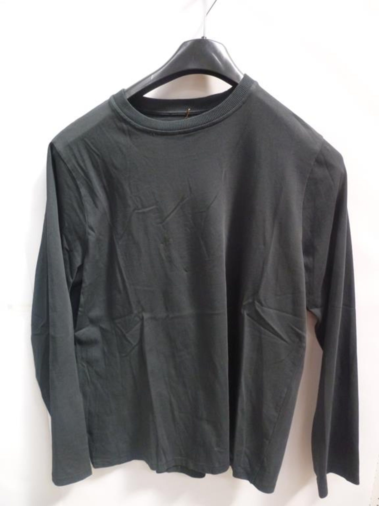 A Long Sleeved White T-Shirt (M), a Lemaire Short Sleeved T-Shirt (?), 5 x Long Sleeved Black Tops ( - Image 4 of 10