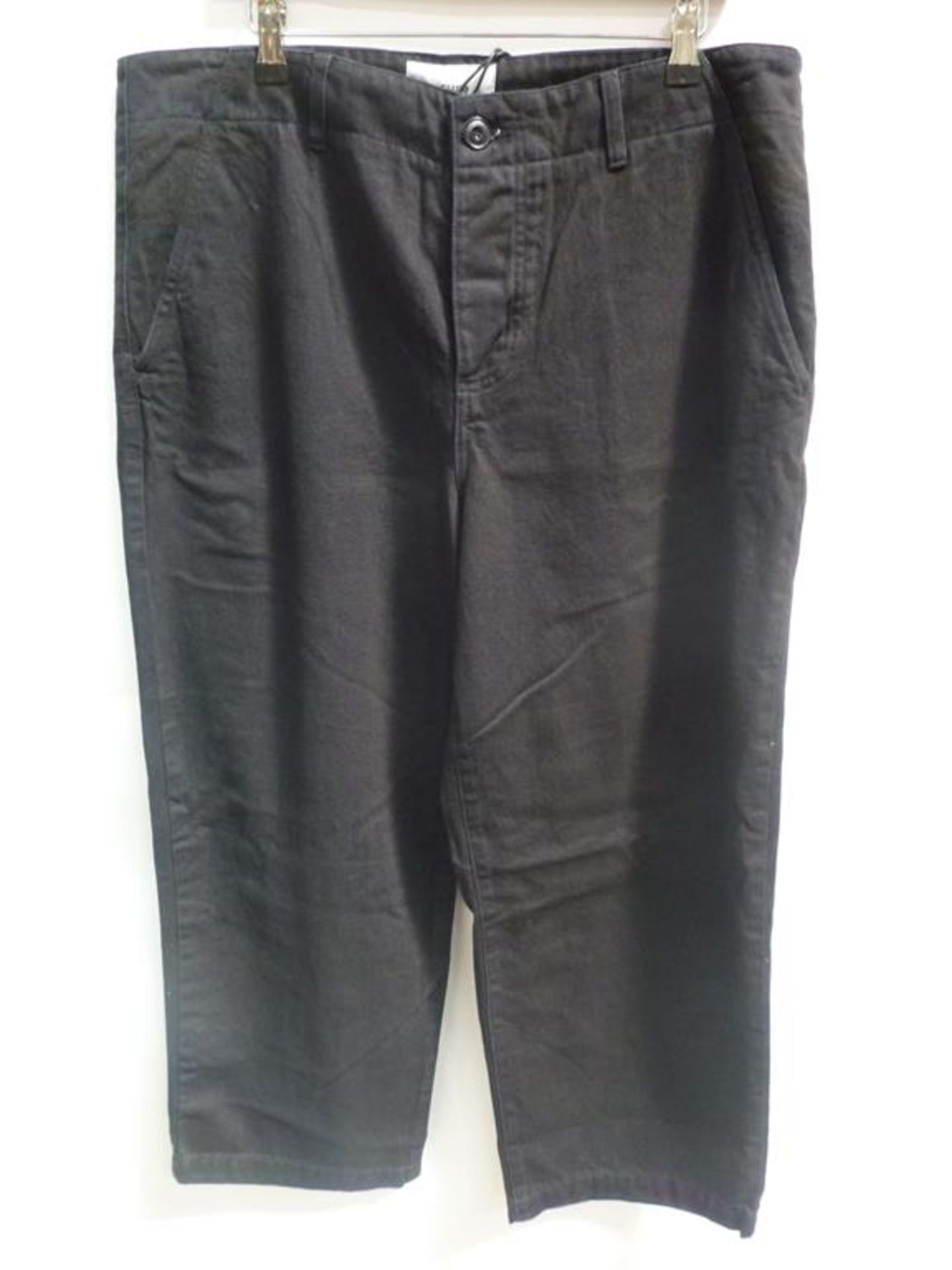 Black Trousers (XL), Berthold Blue Shorts (S), Black Jeans (XL), 3 x Blue Jeans (L) (L) (L) - Image 4 of 6
