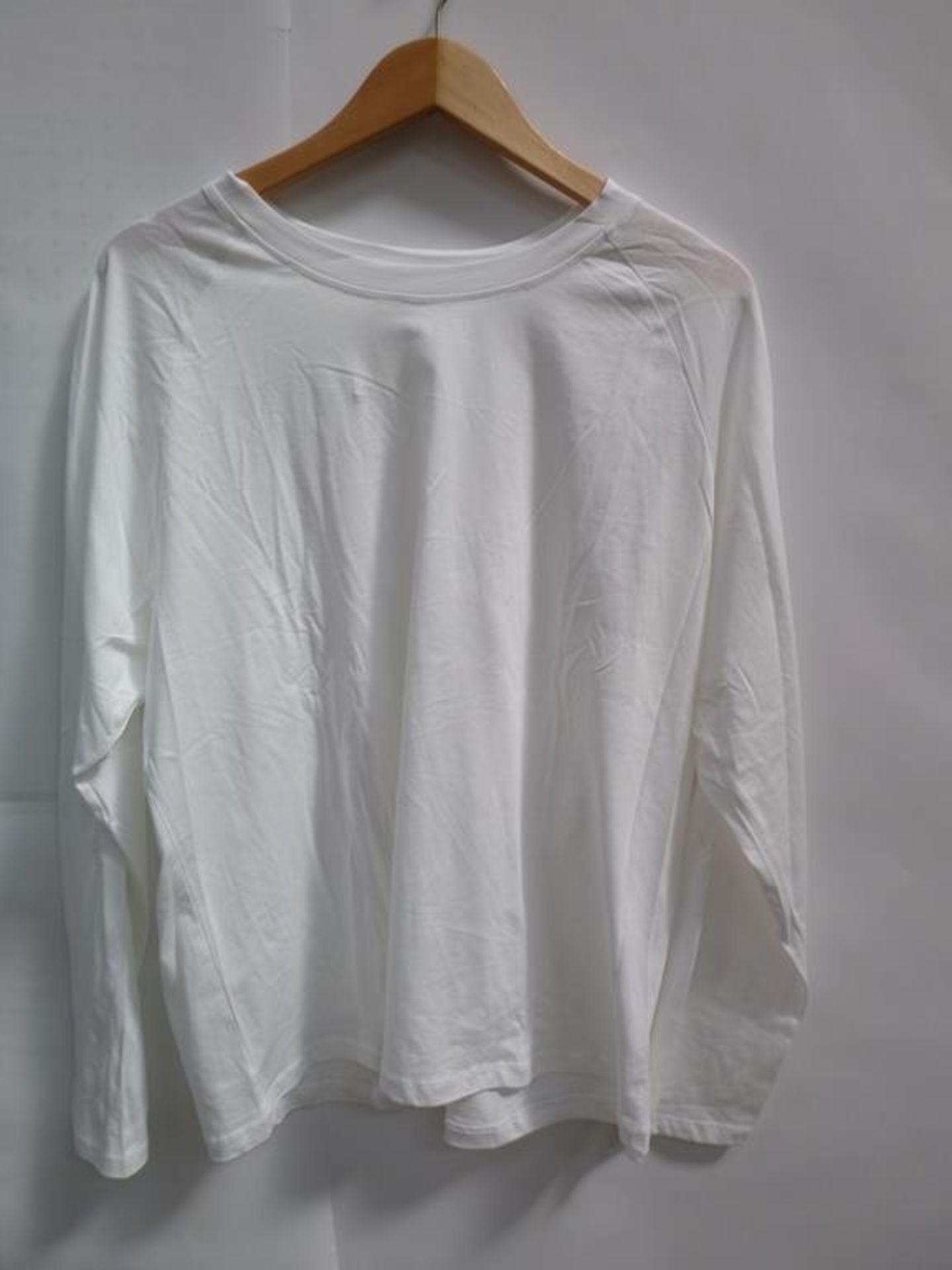 5 x Long Sleeve White T-Shirts (?), 3 x Black Long Sleeve Black T-Shirts (M), 2 x Long Sleeved Rice - Image 8 of 10