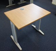 * Oak Effect Infill Desk 600x800mm Photographs are provided for example purposes only and do not