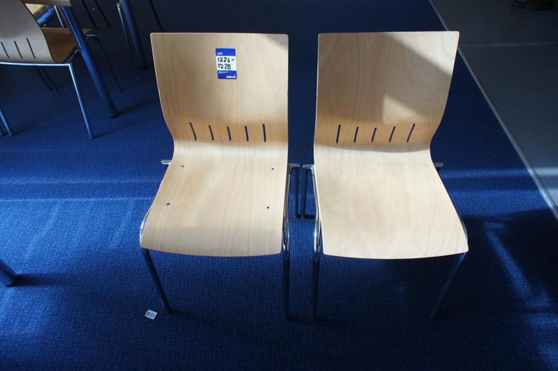 * 3 x Senator Beech Effect Chairs Photographs are provided for example purposes only and do not - Bild 3 aus 3