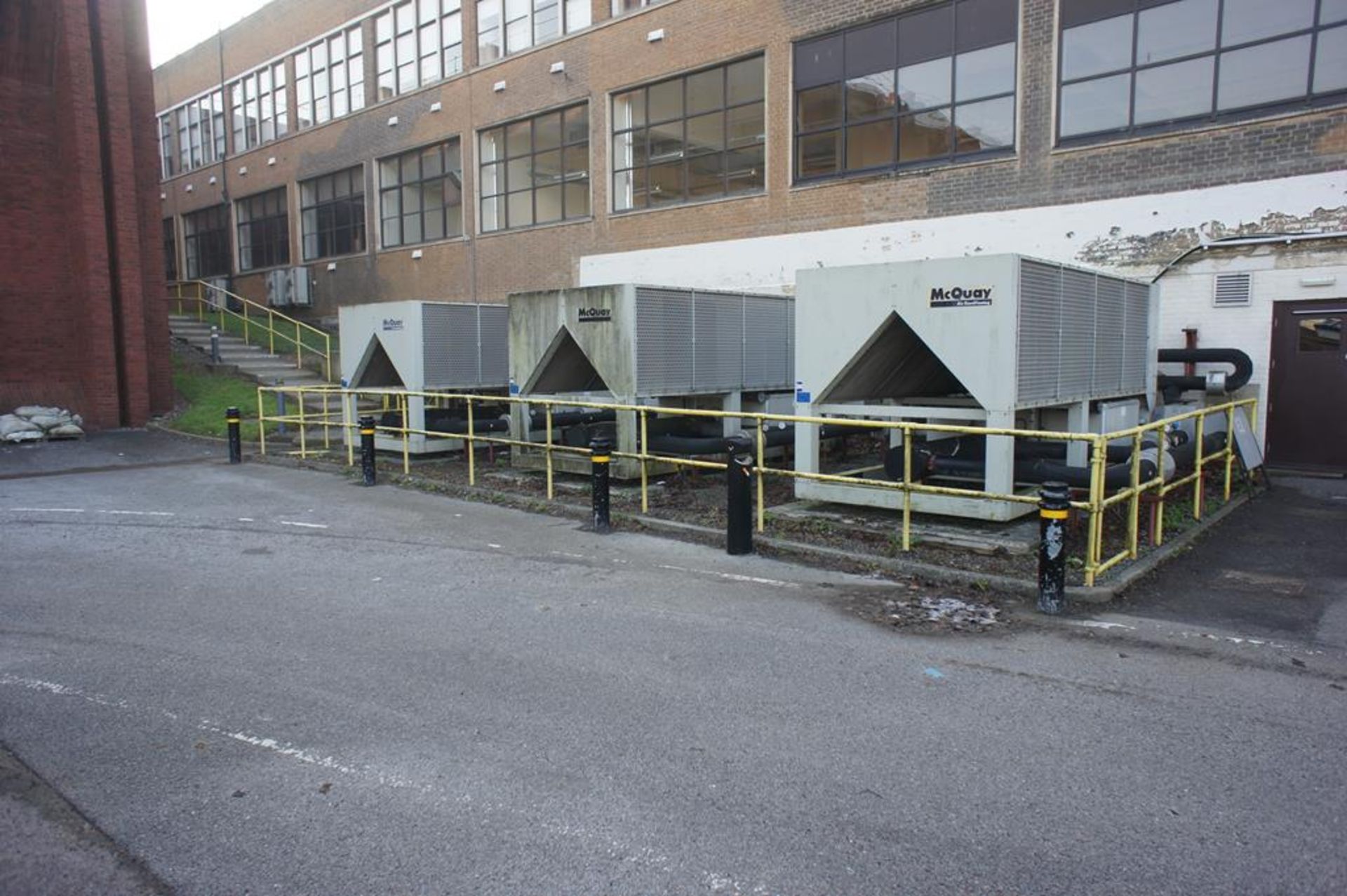 3 McQuay ALR 135.2 XN Air Conditioning Chillers, Year 2002. This Lot is Buyer to Remove. Please note - Image 4 of 32