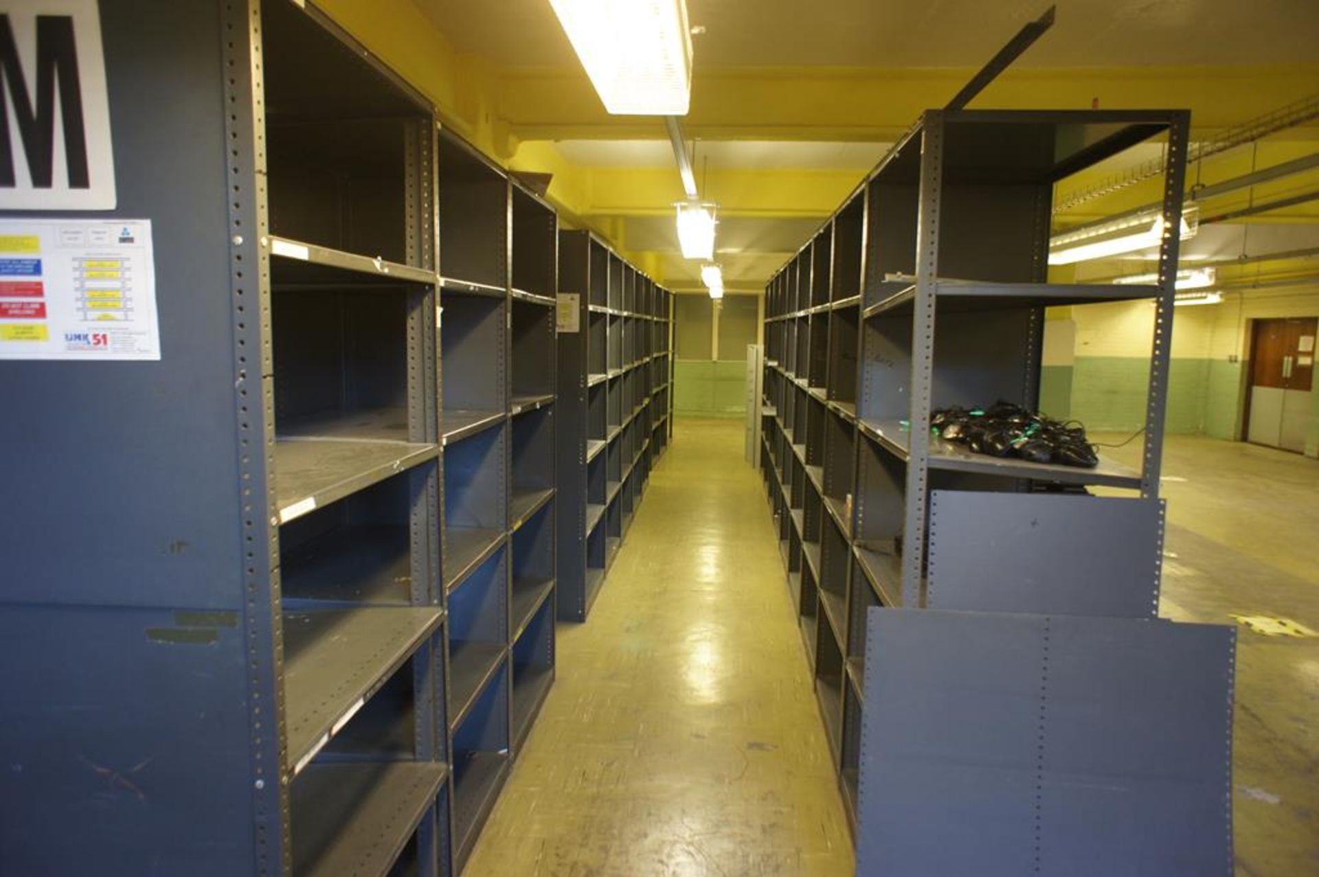 * 33 Bays Link 51 Bolted Shelving Photographs are provided for example purposes only and do not - Image 7 of 24