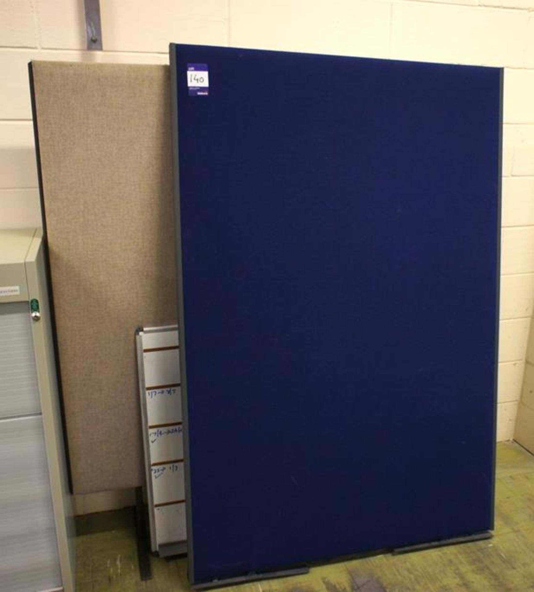 * Quantity of Various Upholstered Office Screens Photographs are provided for example purposes - Bild 2 aus 8
