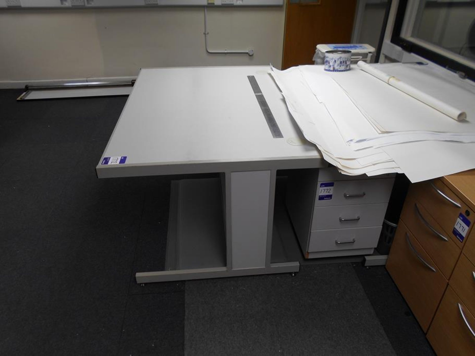 * Contemporary Melamine Topped Counterlever Desks 1500 x 1000 with Matching 3 Drawer Pedestals - Image 10 of 11