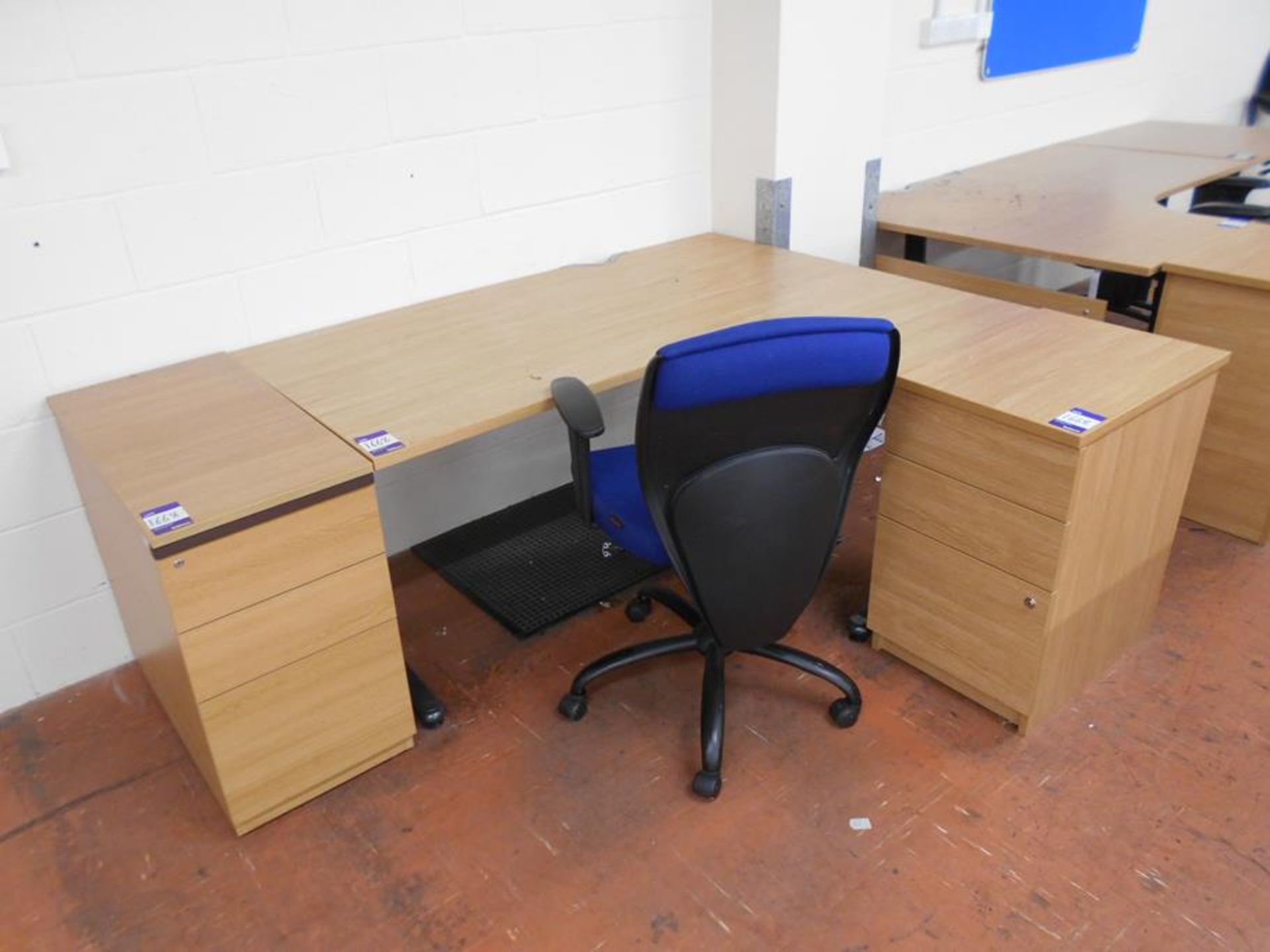 * Oak Effect R/H Radius Desk with 2 Desk High 3 Drawer Pedestals and Mobile Upholstered Office Chair - Image 2 of 2
