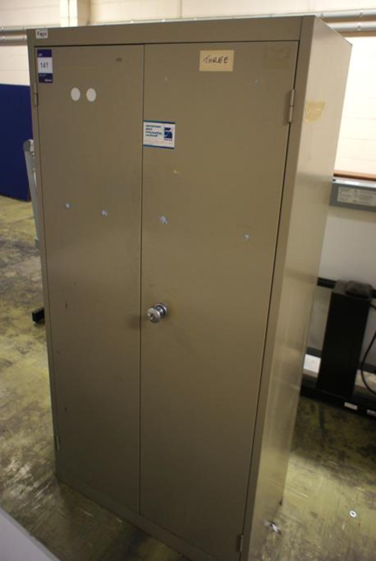 * Steel Double Door Office Cabinet 1830x920x460mm Photographs are provided for example purposes only - Bild 4 aus 4
