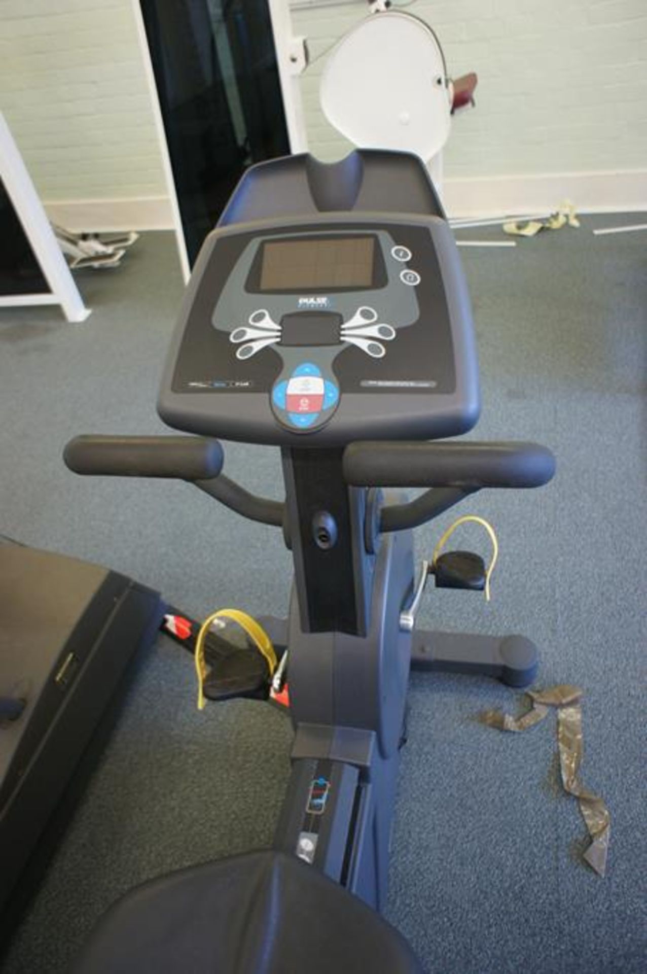 * Pulse Perfrom Serial 250F-01015 Model 250F Cycling Machine with Cardio Theather. Please note - Image 5 of 8