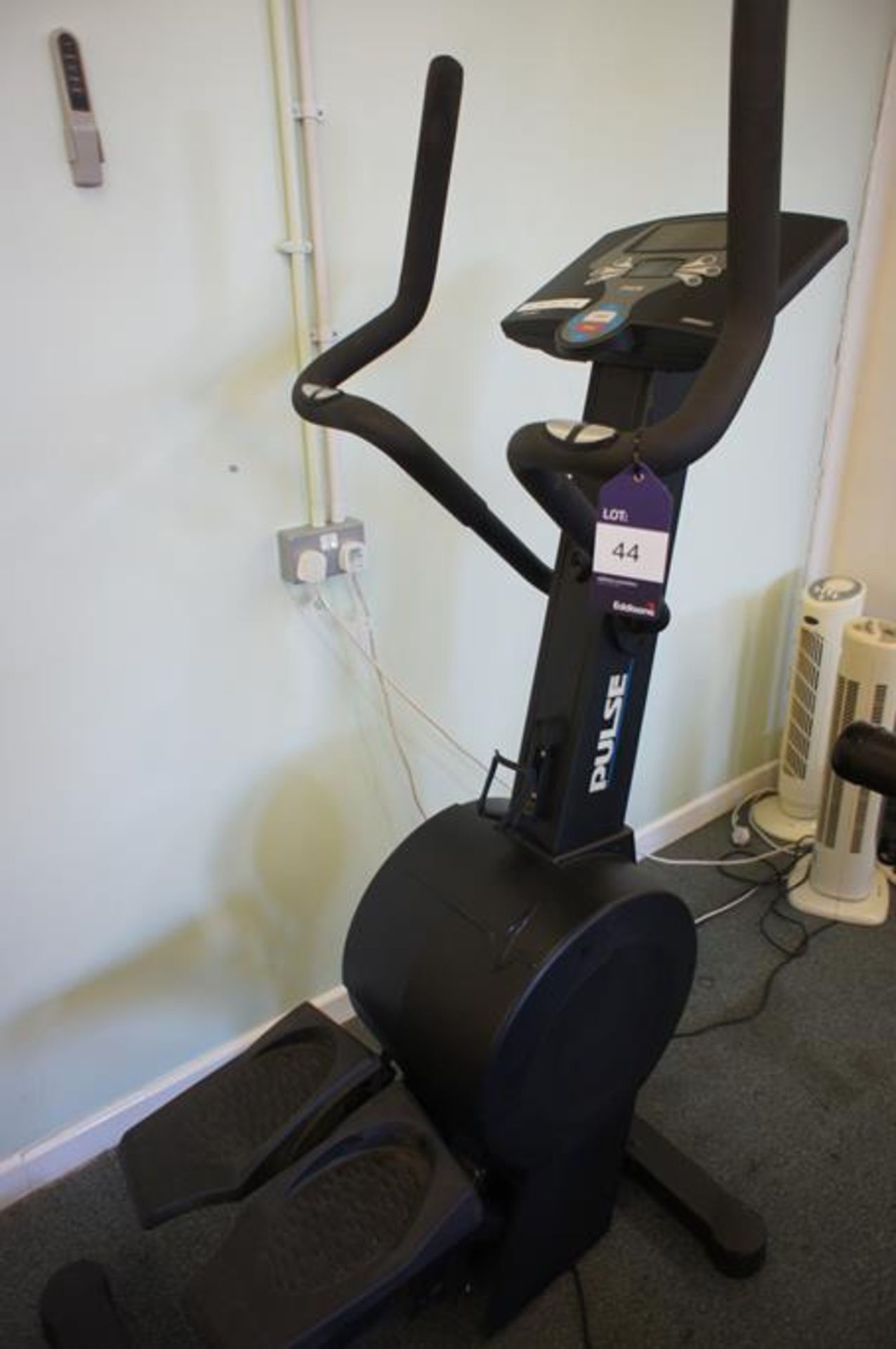* Pulsestar Pace Resistance Stepper with Cardio Theater, Serial 220E-01031, Date 06/2000. Please - Image 8 of 8