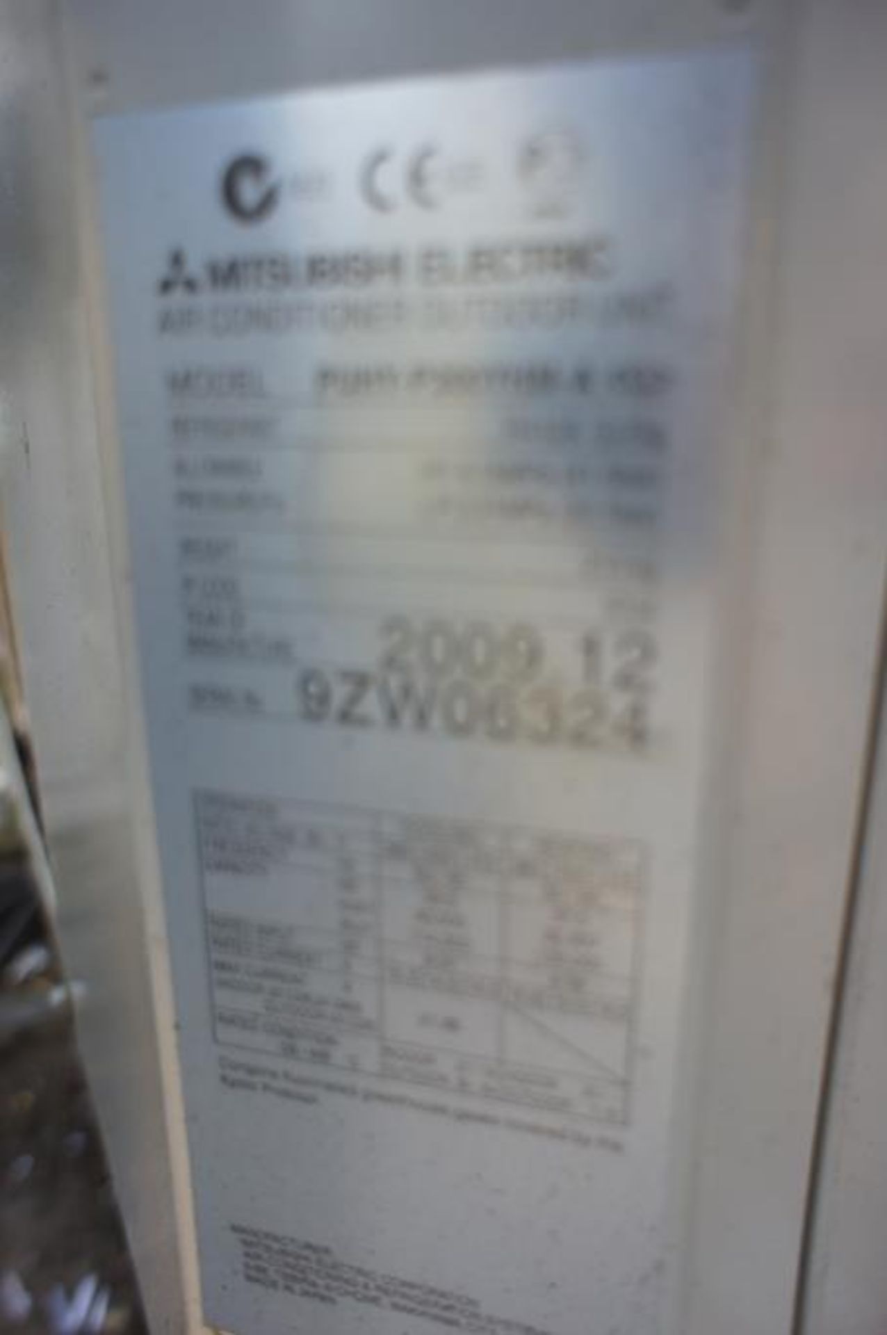 Mitsubishi PUH???? Chiller Unit, Year 2009. This Lot is Buyer to Remove. Please note that a Risk - Image 9 of 12