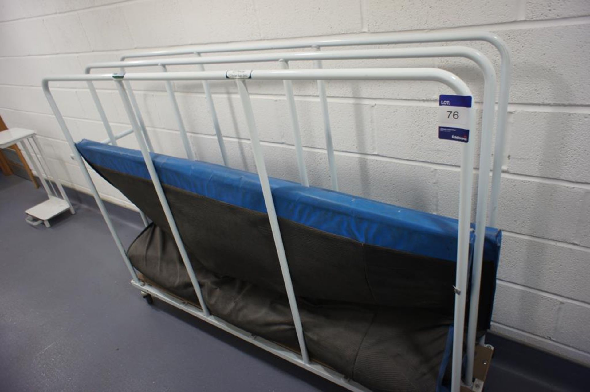 * Steel Framed Cart with Crash Mats Photographs are provided for example purposes only and do not - Image 3 of 4