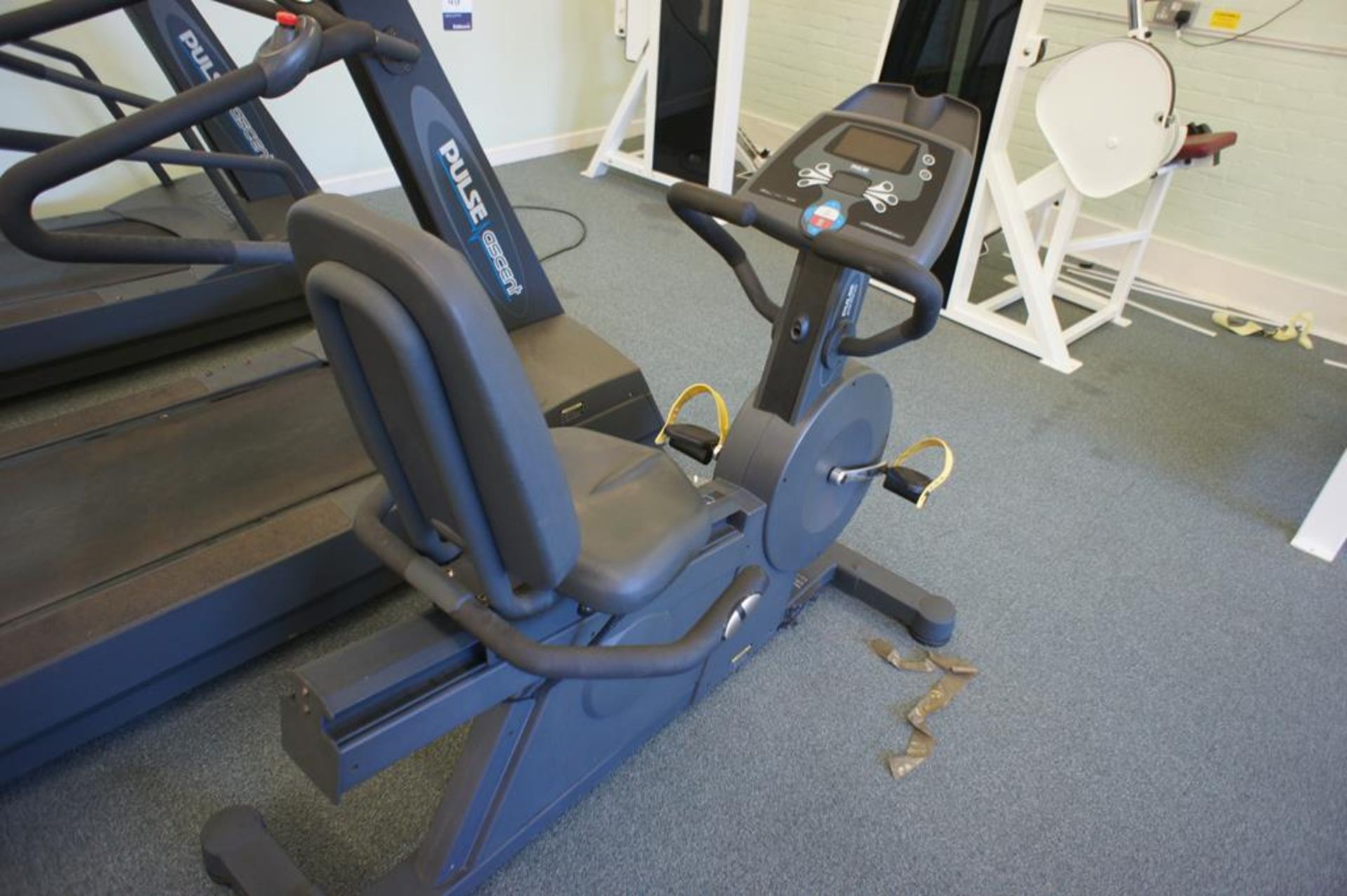 * Pulse Perfrom Serial 250F-01015 Model 250F Cycling Machine with Cardio Theather. Please note - Image 3 of 8