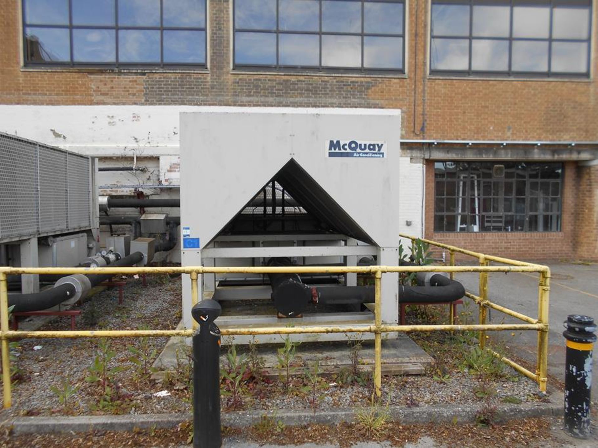 Steel Chemical Store 20ft x 8ft with double door / pedestrian door access, bunded floor and - Image 2 of 8