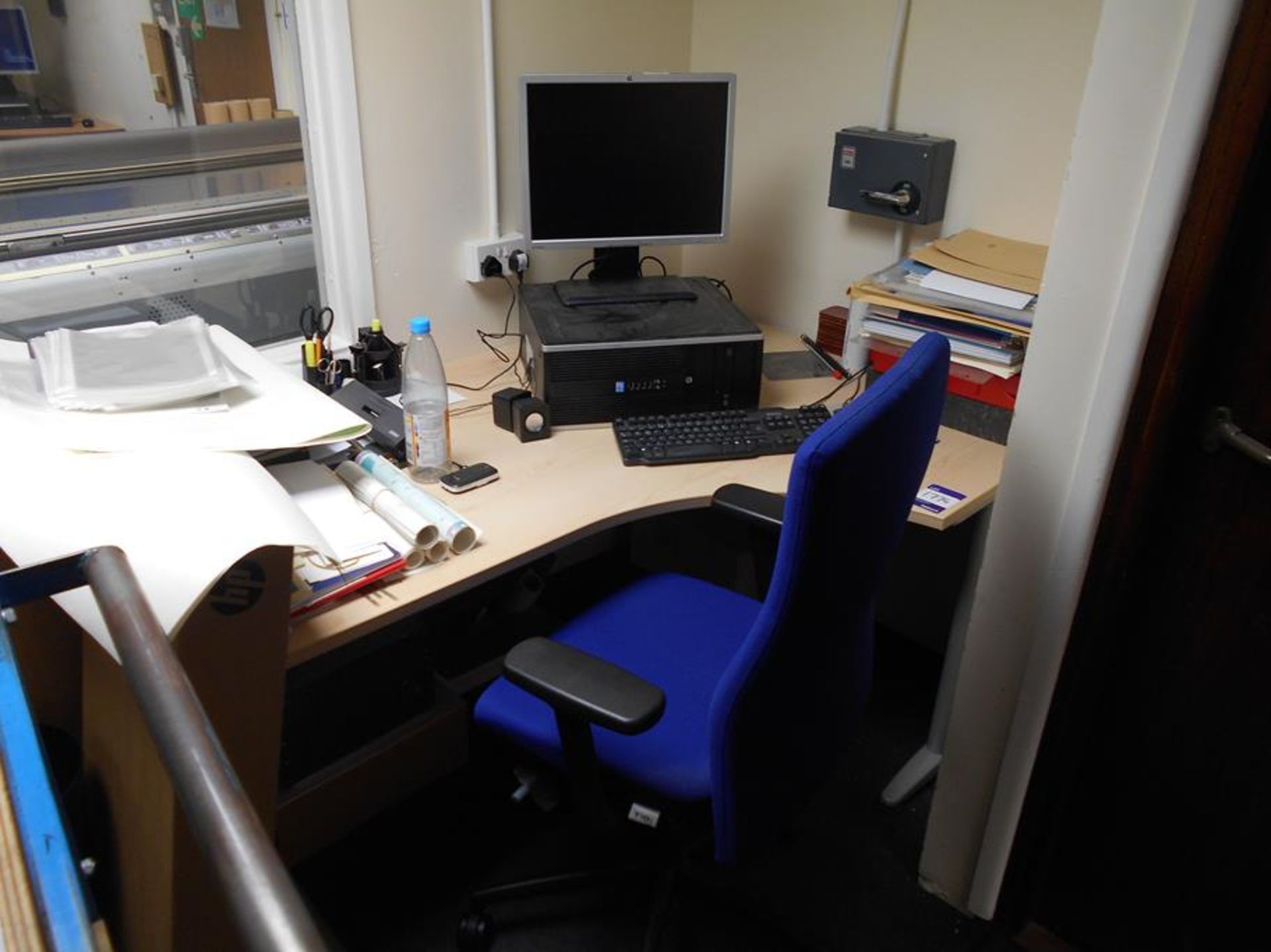 * Light Oak Effect R/H Desk 1600 x 1200 with Mobile Upholstered Office Chair Photographs are - Image 2 of 2